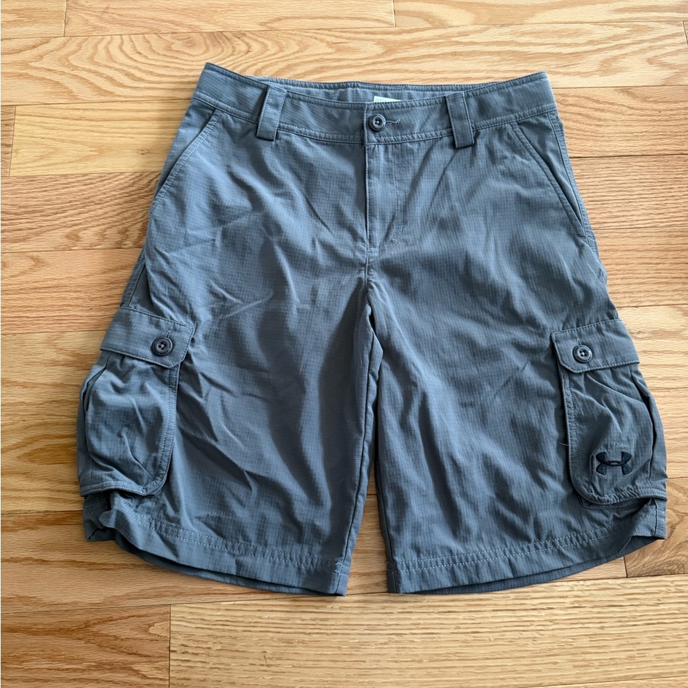 Under Armour gray cargo shorts boys YL